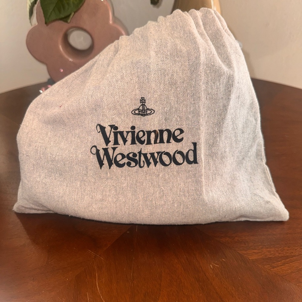 NWOT Vivienne Westwood Black Heart Mini Bag - Picture 4 of 4